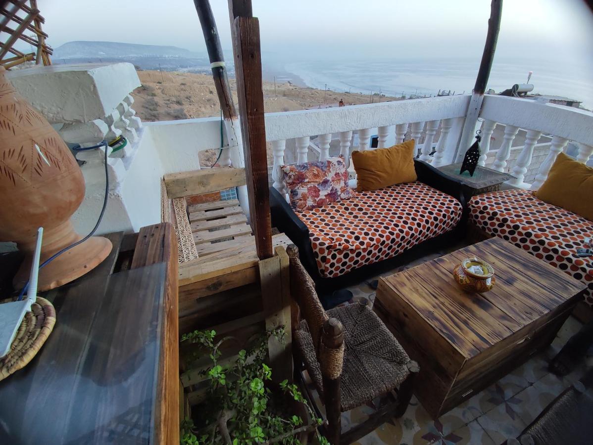 Red Carpet Surf House Homestay Taghazout