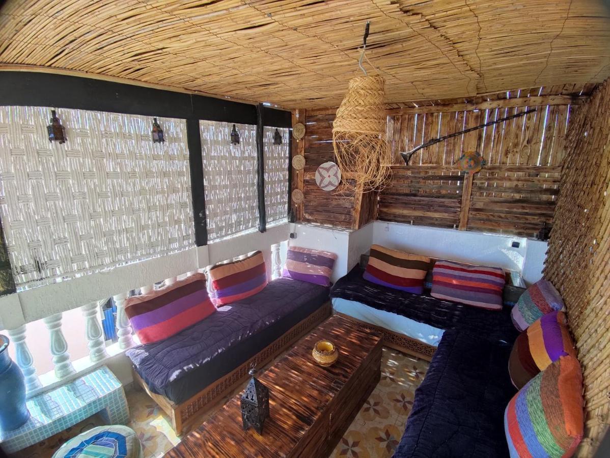 Red Carpet Surf House Homestay