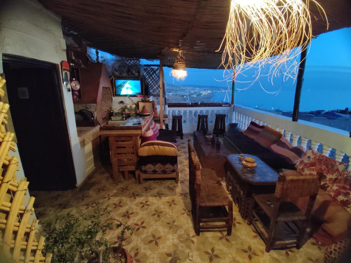 Homestay Red Carpet Surf House *