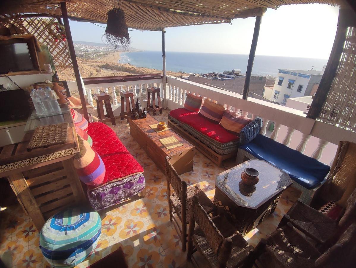 Red Carpet Surf House